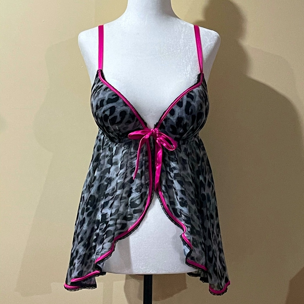 🔴 SOLD 
La SENZA Lingerie in Medium